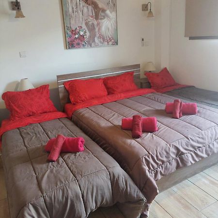 Love Holiday Suite 1 Tris Elies Esterno foto