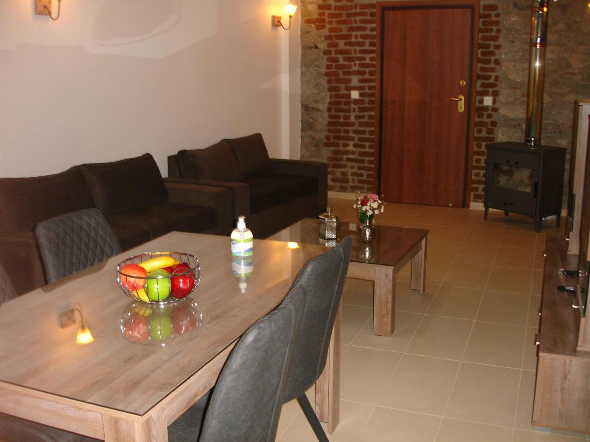 Love Holiday Suite 1 Tris Elies Esterno foto