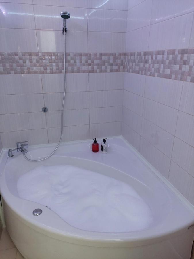 Love Holiday Suite 1 Tris Elies Esterno foto